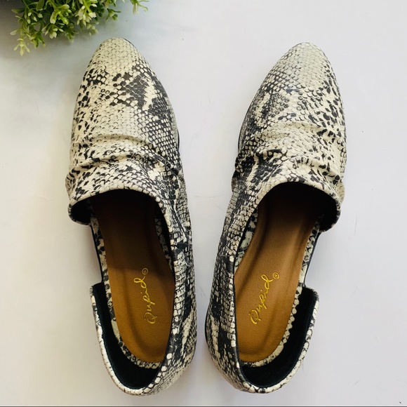 Open shank tuxedo stone snake print ballerina - Picture 3 of 7